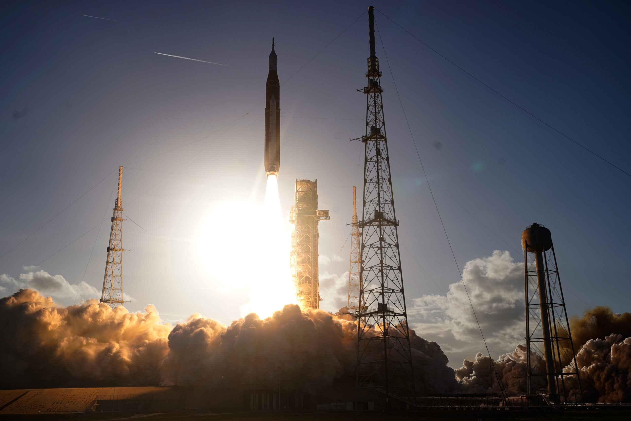 EVENIMENT: NASA a demarat misiunea Artemis II, aducând oamenii mai aproape de Lună pentru prima dată în mai bine de cincizeci de ani. Ce urmează