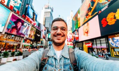 Galaxy Z Fold 8 ar putea beneficia de un ecran mai mare și o cameră mai mică, susține un insider.