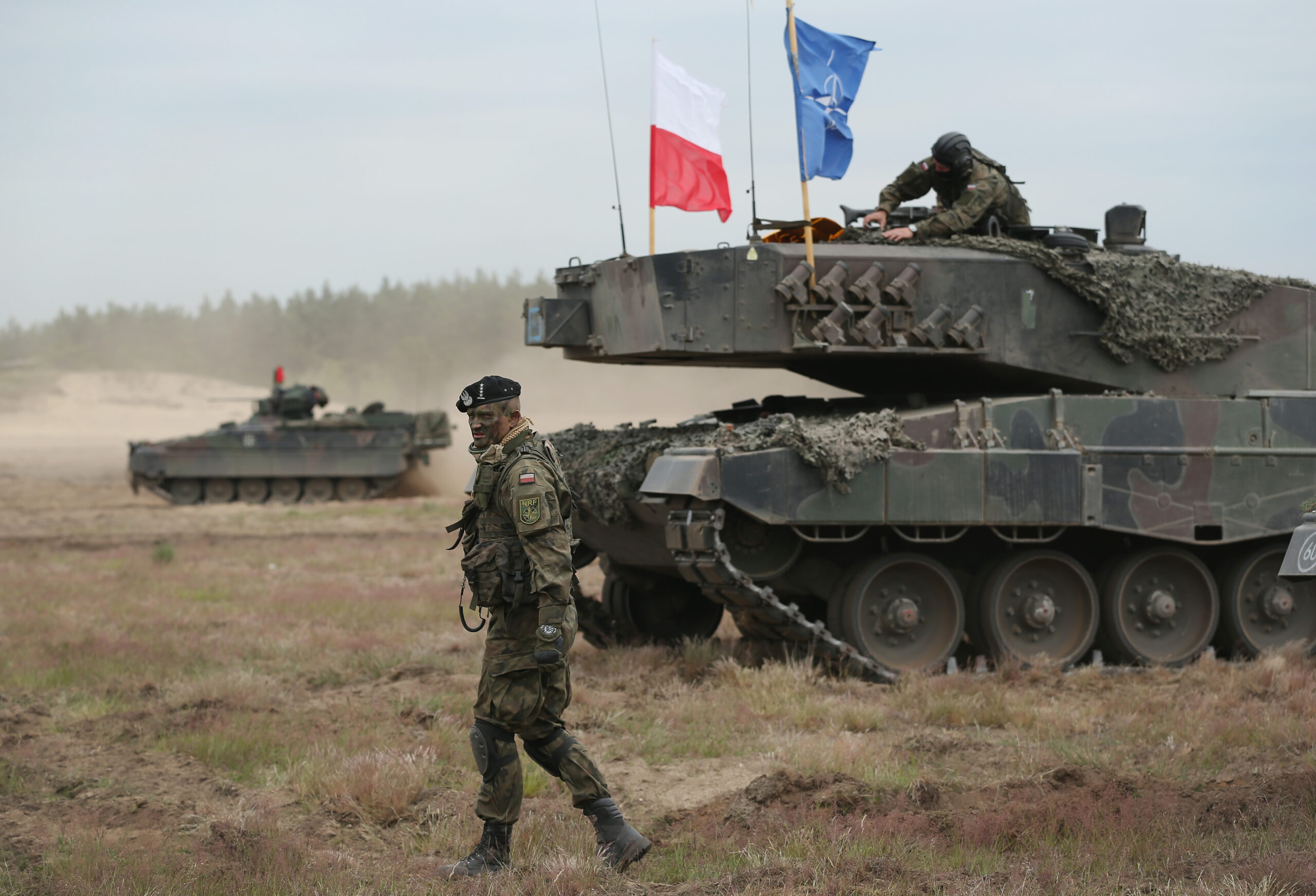NATO desfășoară în Polonia exerciții militare cu muniție reală. Motivația pentru relocarea trupelor SUA din Germania.