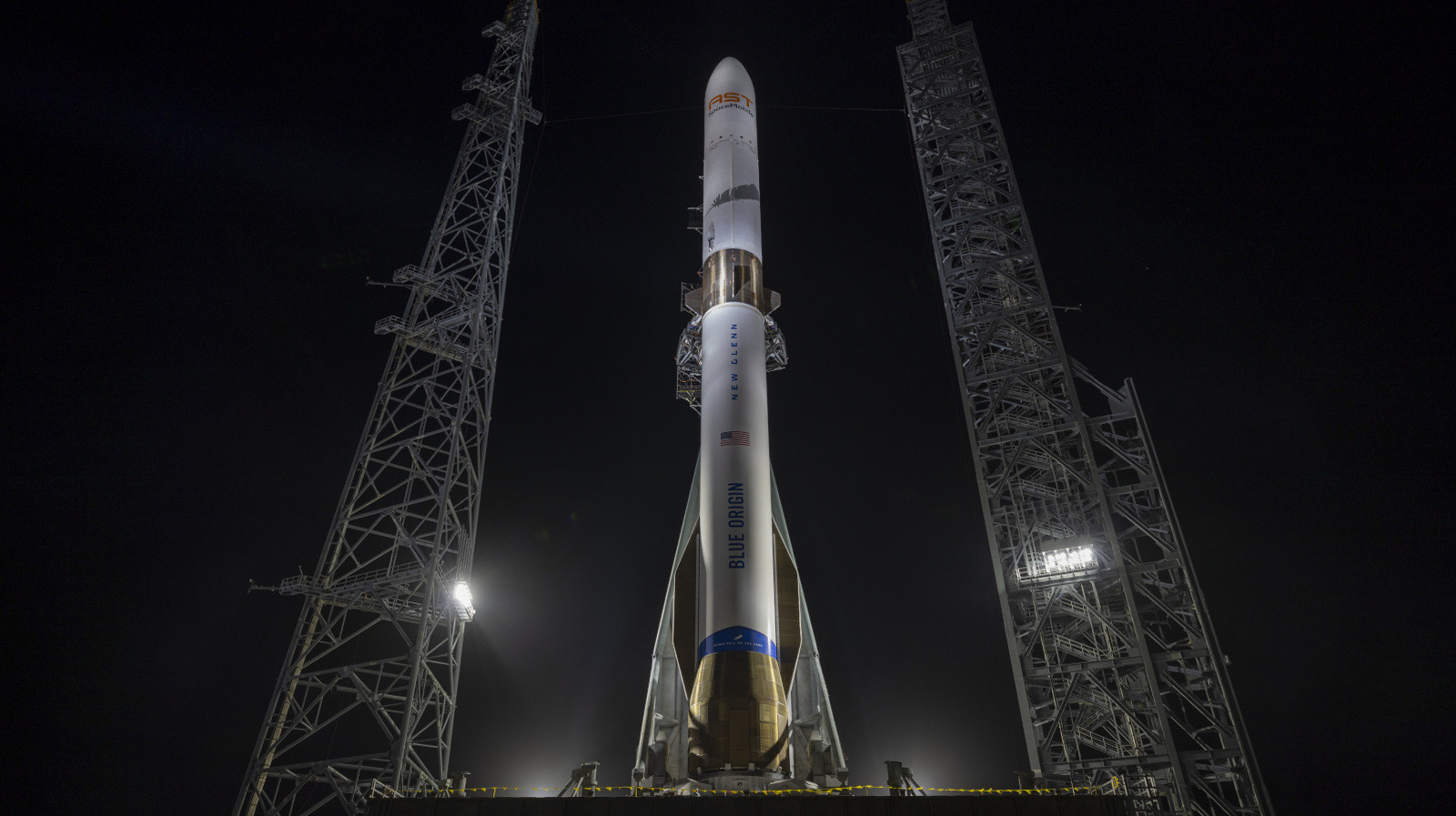 Racheta New Glenn de la Blue Origin explodează pe platforma de lansare