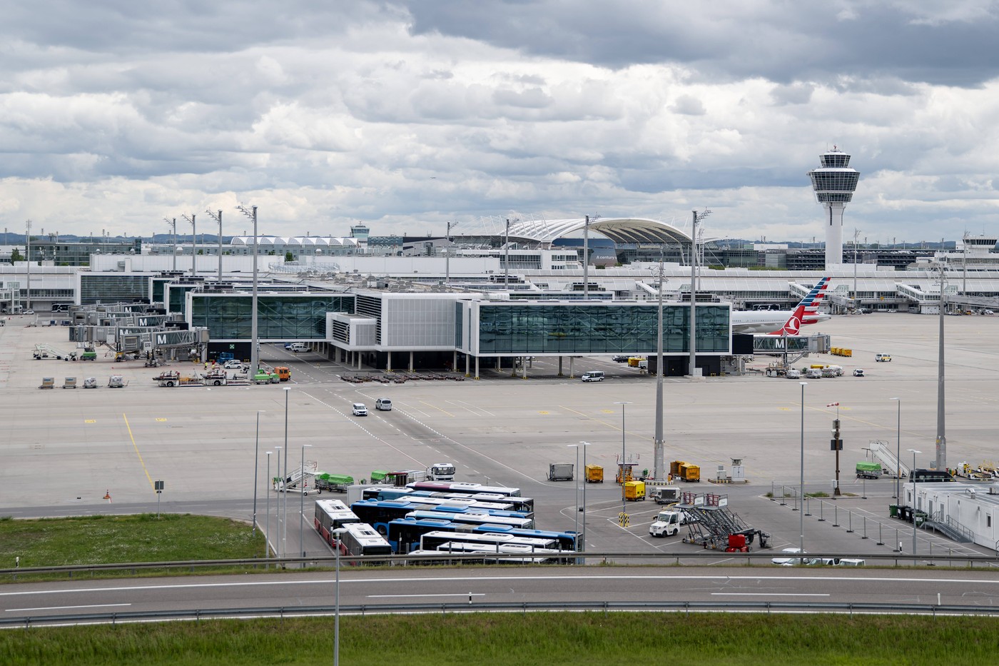 O dronă a oprit zborurile la al doilea cel mai aglomerat aeroport din Germania