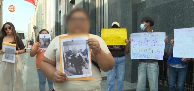 Sute de peruani atrași în Rusia ca bucătari, taximetriști sau turiști au fost sechestrați și trimiși pe front. Peru a inițiat o anchetă pentru trafic de persoane.