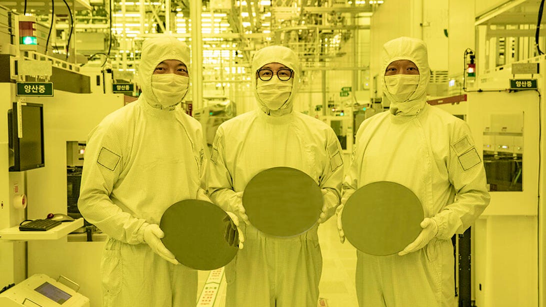 Profiturile Samsung din cipuri cresc vertiginos în contextul penuriei de RAM din industria tehnologică.