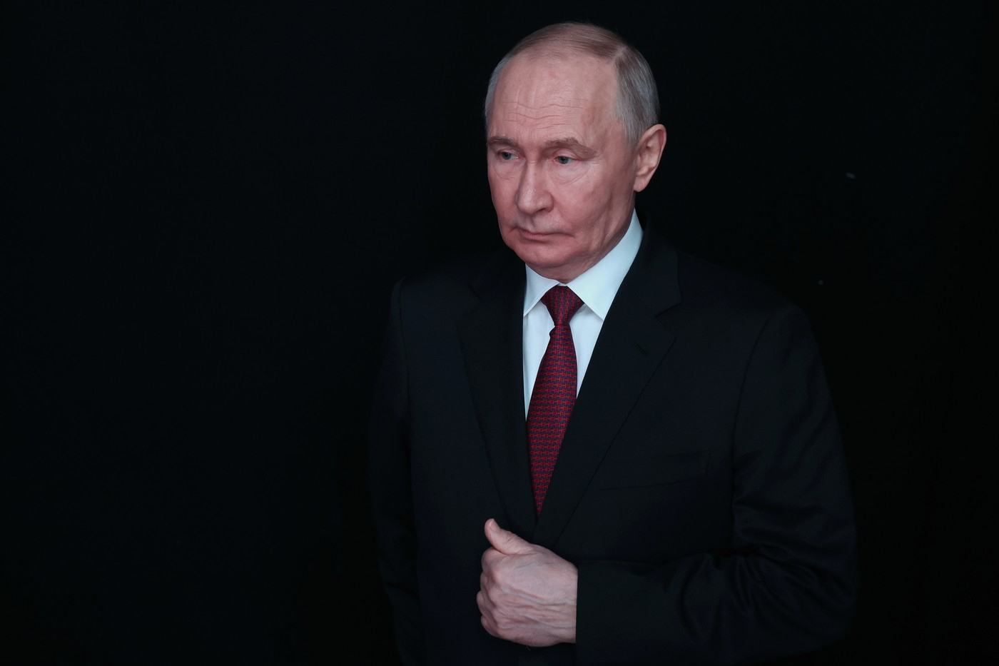 Un fost ministru de Externe sugerează un răspuns ferm după incidentul cu drona care a căzut peste un bloc din Galaţi: „Moscova trebuie să înțeleagă că există consecințe”
