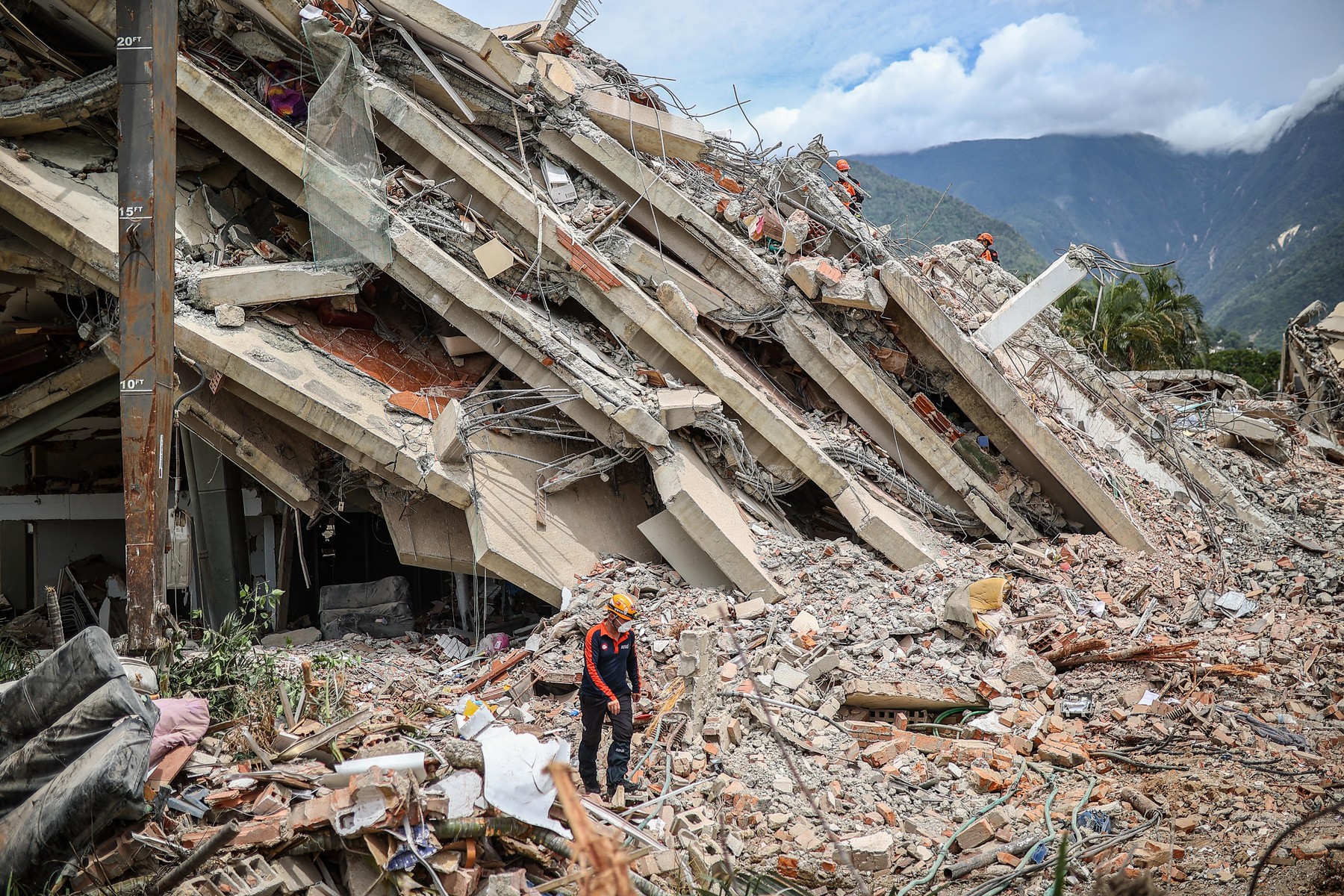 De ce s-au prăbușit atât de multe clădiri în timpul cutremurelor din Venezuela și cum a rezistat Chile unor seisme mult mai intense.