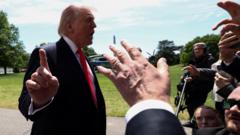 „Tăcere, tăcere, tăcere!” – Ce îi provoacă lui Trump să oprească reporterii?