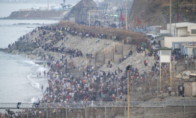 Un ONG din Maroc condamnă „tăcerea alarmantă” a autorităților în urma exodului masiv către Ceuta. „Solicităm o anchetă serioasă și independentă”