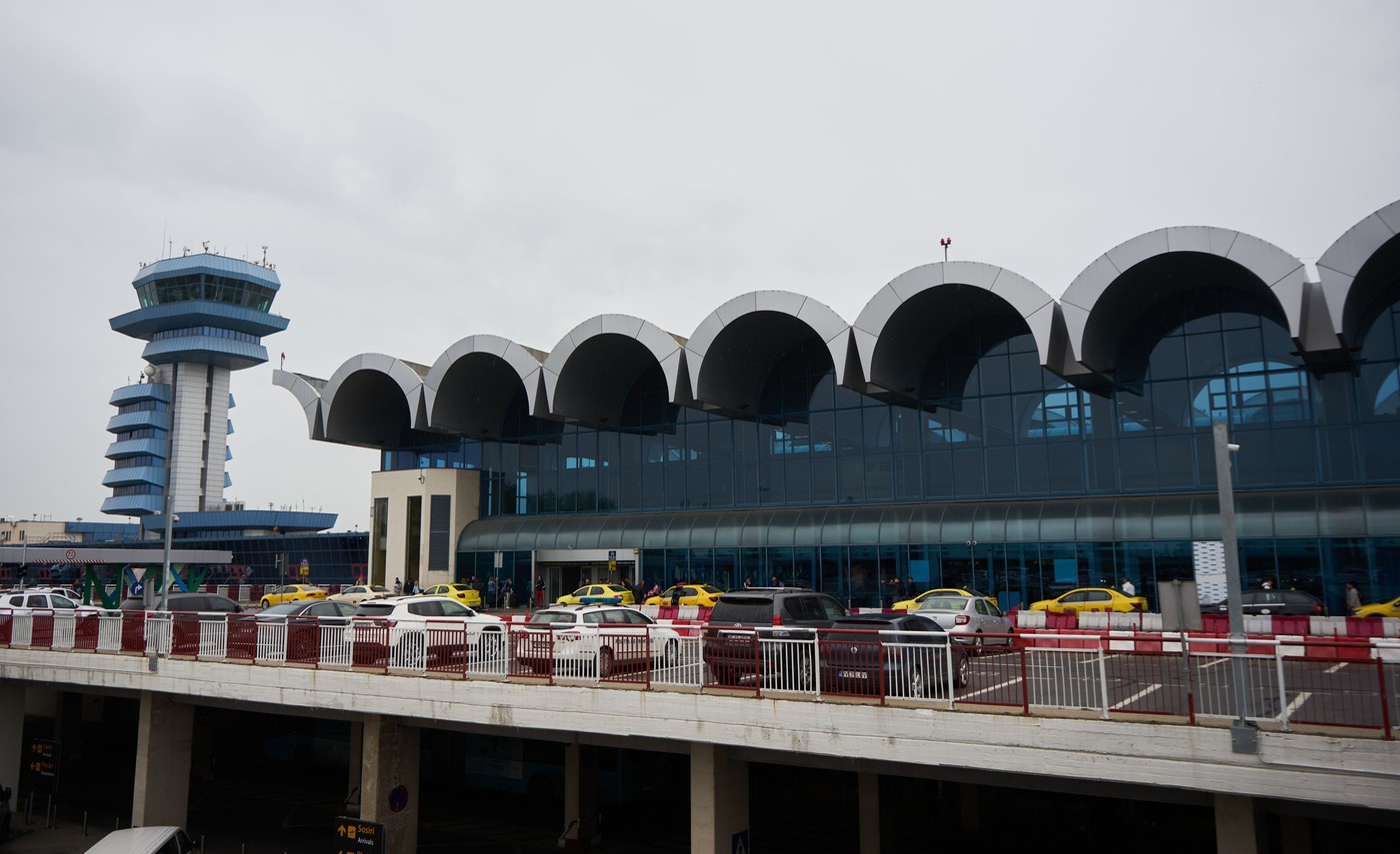 Aeroporturile din București iau măsuri pentru războiul dronelor. Primii pași în instalarea sistemelor de protecție.