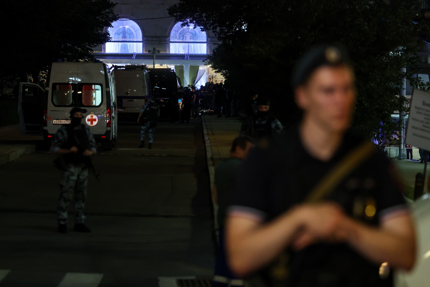 Explozie puternică în Moscova. O femeie a detonat un dispozitiv artizanal: cel puțin trei decedați și 21 de răniți.