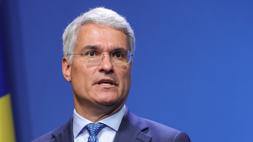 Pîslaru ilustrează printr-un banc comportamentul PSD față de Guvern: „Împingi o bătrânică și o întrebi de ce se grăbește”
