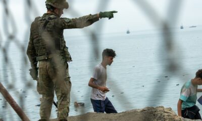 Spania solicită asistență din partea UE pentru administrarea migranților în Ceuta.