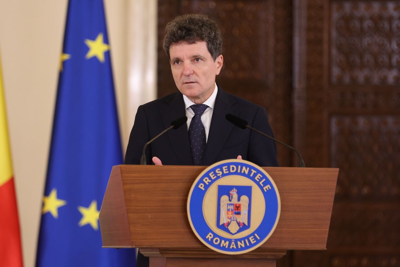 Schimbare de plan. Întâlnirea lui Nicușor Dan cu liderii fostei coaliții pe tema legii salarizării, anulată mâine. SURSE