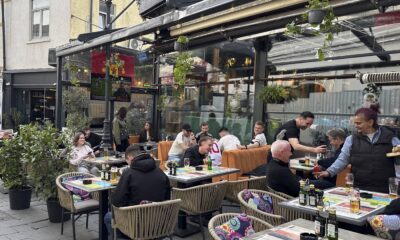 Reguli noi pentru terasele din Centrul Vechi al Bucureștiului: Primăria își dorește mai multă curățenie și reducerea zgomotului.