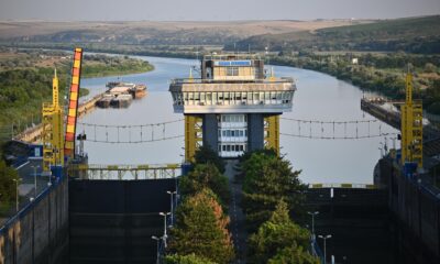 Autoritățile au comunicat intenția de a elibera apă din Olt pentru a crește nivelul Dunării.