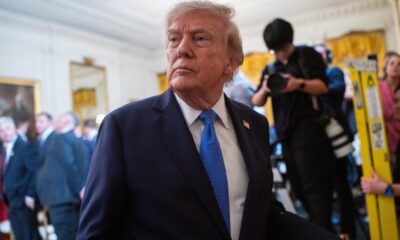 Trump a semnat un ordin executiv prin care Lacul Ontario a fost denumit Lacul America.