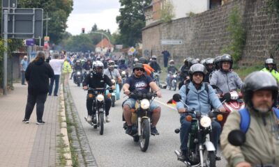 Mopedele ca simbol în campania electorală a partidului de extremă-dreapta Alternativa pentru Germania