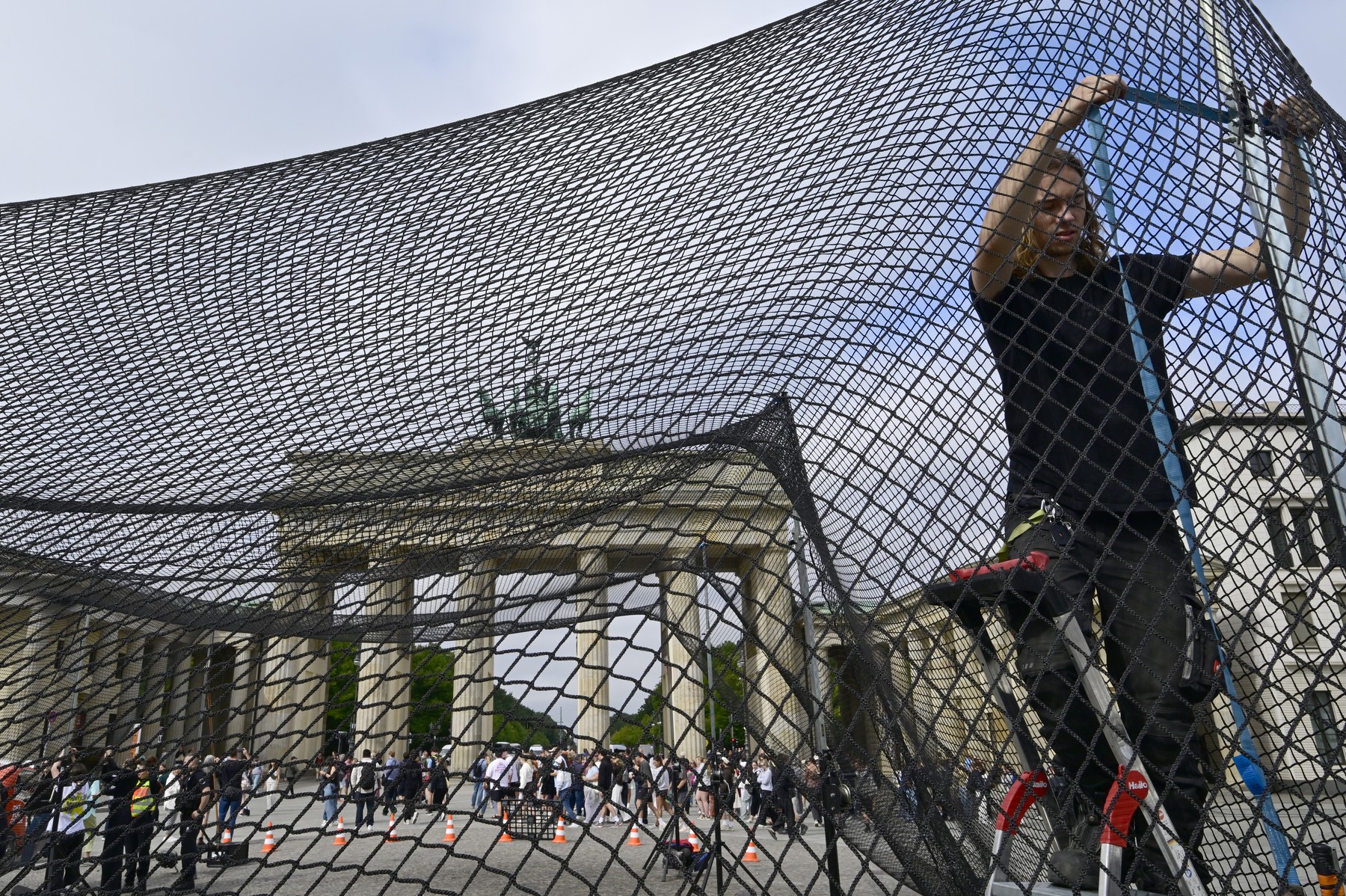 Surpriza descoperită în centrul Berlinului, chiar lângă renumita Poartă Brandenburg