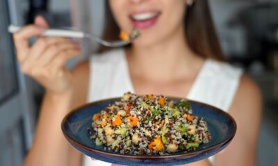 Salată de quinoa cu avocado și legume. Modalități de a transforma un superaliment într-o masă gustoasă.