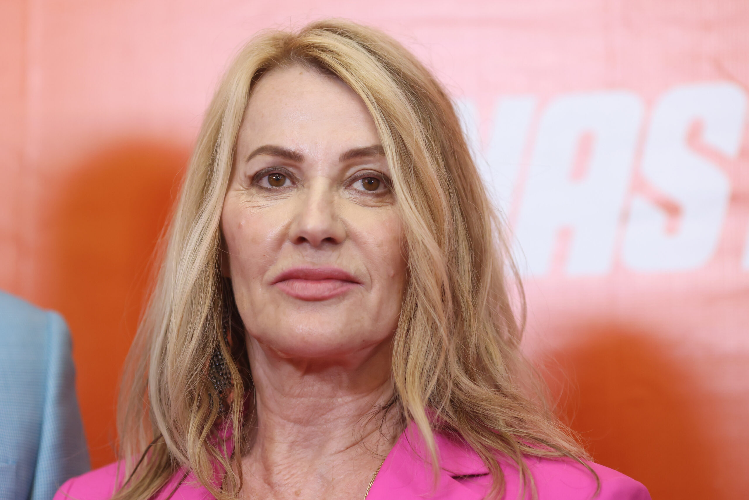 Nadia Comăneci se alătură juriului „Românii au talent”: „Vin să mă emoționez, să râd cu voi, să plâng cu voi”