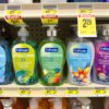Colgate-Palmolive intenționează să vândă o parte din mărcile sale de îngrijire personală, pentru 1 miliard de dolari.